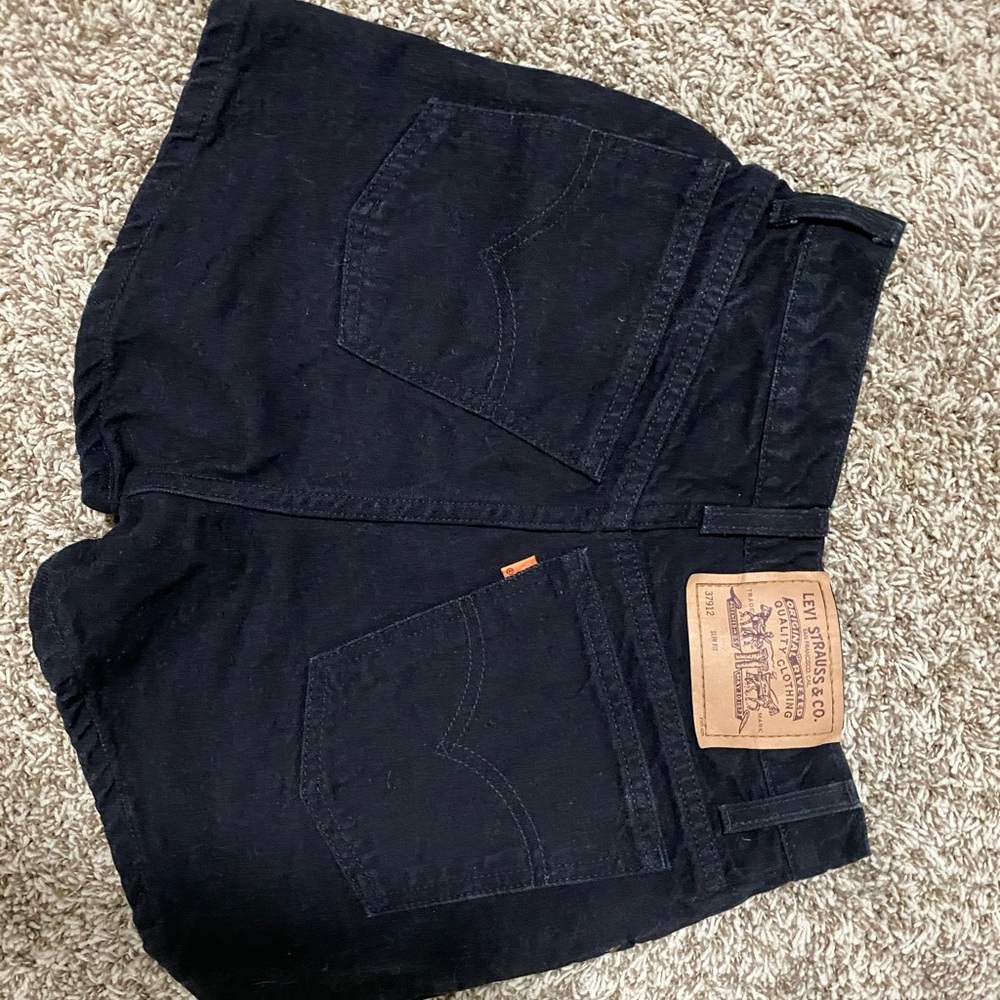 black levi's jean shorts